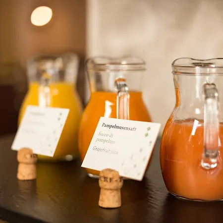 Krone Eat Drink Stay 4* Брессаноне